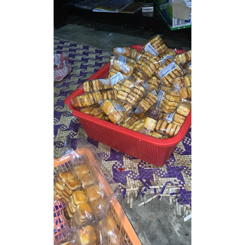 

roti kacang 30 pack (75.000)