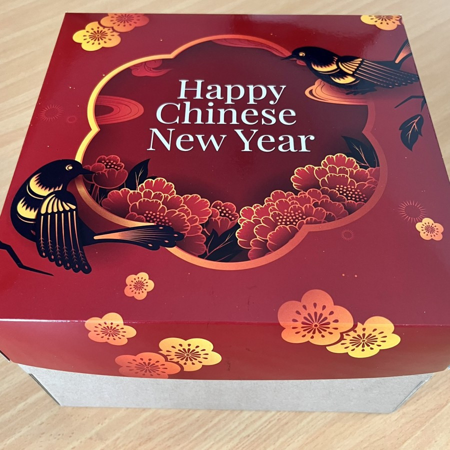 

{ 5 pcs } dus kue edisi imlek happy new year motif bird ukuran 25 X 25 X 16 cm dus hampers nasi kotak premium