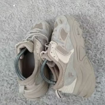 Original - Fila Sneakers Abu Coklat