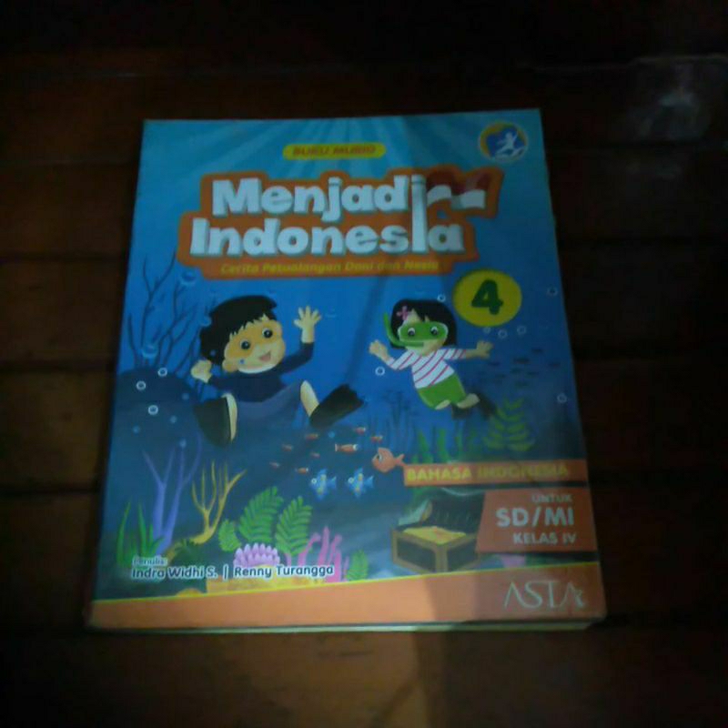 Buku menjadi Indonesia 4
