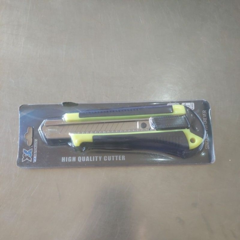 

CUTTER YSK / PROFESSIONAL CUTTER