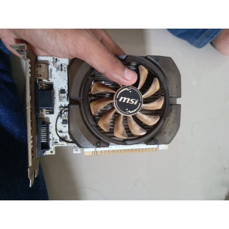 Vga card gt 730 2gb ddr5 minus artefak tapi masih nampil normal
