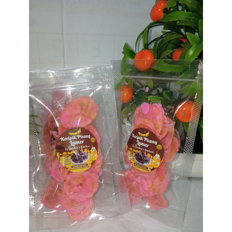 

keripik pisang lumerr varian stoberry 24 gr