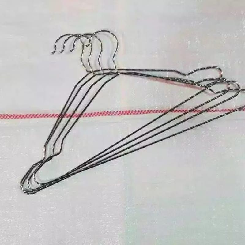 Hanger Kawat Besi Ulir Gantungan Baju Besi Ulir (12Pcs) Hanger Baju Besi Kawat Ulir Hanger besi ulir