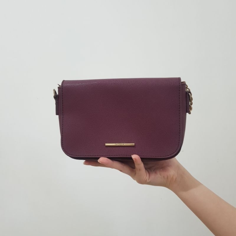 PRELOVED Bershka Sling Bag