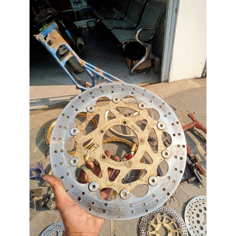 Piringan psm vixion lebar 320