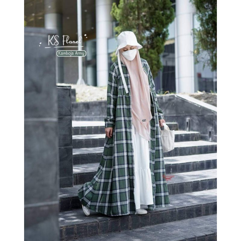 Gamis Flanel Versi Bunga by Khumaira Syari