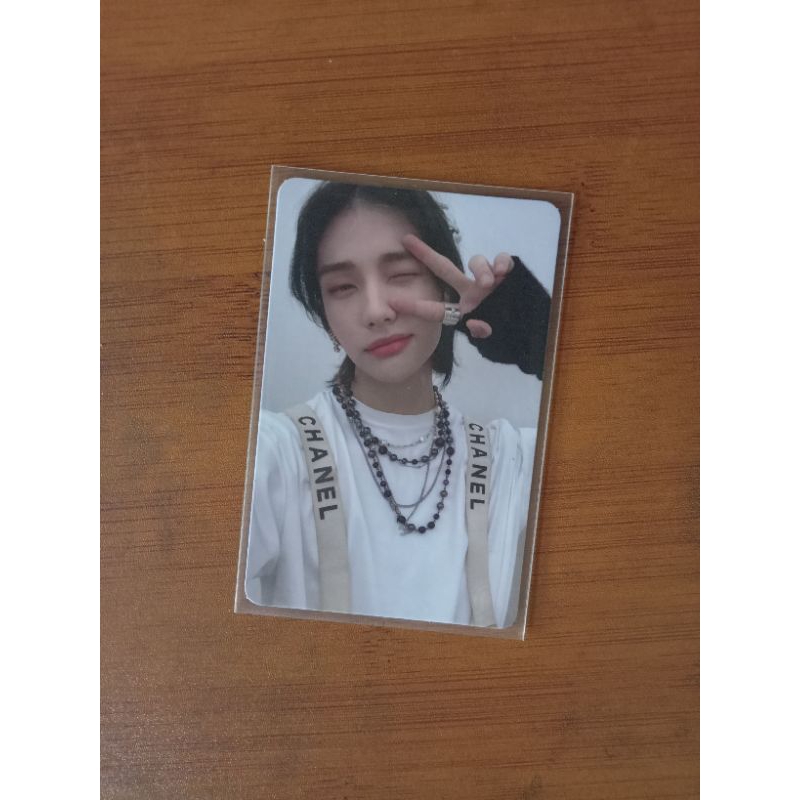 Stray Kids hyunjin noeasy chanel official photocard