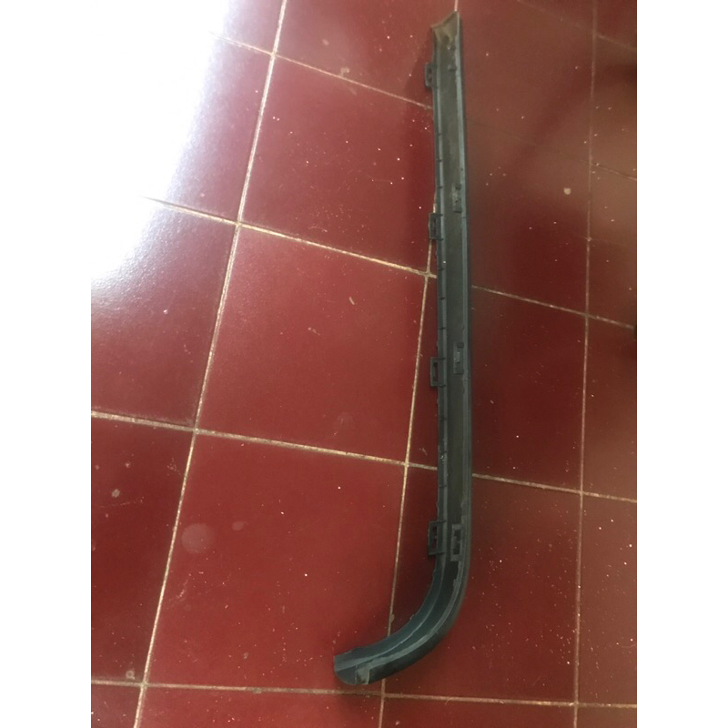 Bmw e30 list bumper original belakang kiri