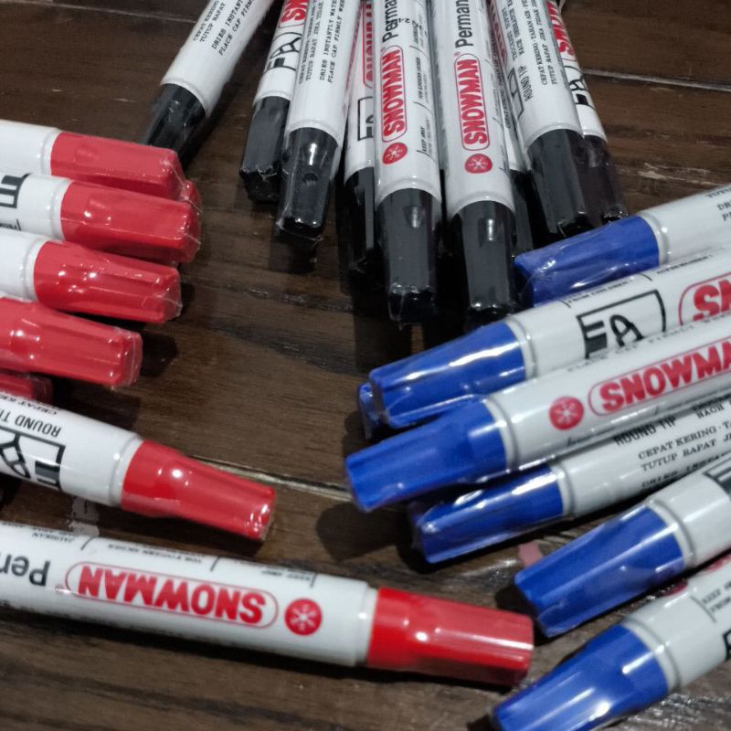 

SPlDOL SNOWMAN PERMANEN Permanent G-12 Marker Warna Hitam Biru Merah (1 Pcs)
