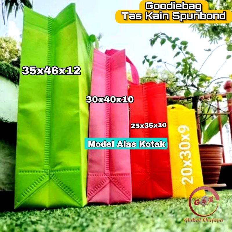 

(Model HBPA Box Alas Kotak 75 Gsm) Tas Kain SpunBond Goodie Bag Kantong Totebag Belanja Snack Ultah