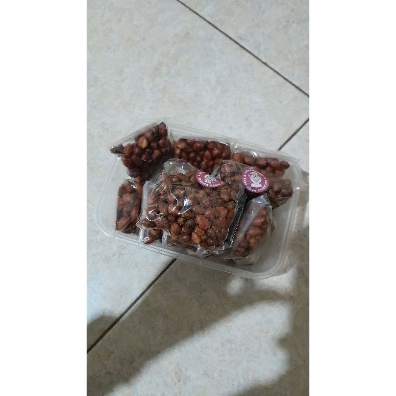

Bestak Kacang Goreng / Pedas Manis Gurih Renyah