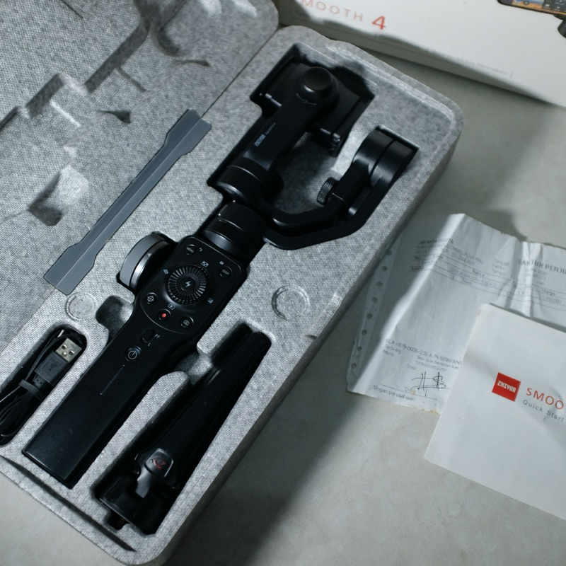 Zhiyun Smooth 4 second