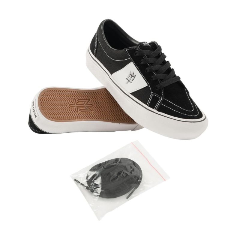 Sepatu Maternal INVERNI BW