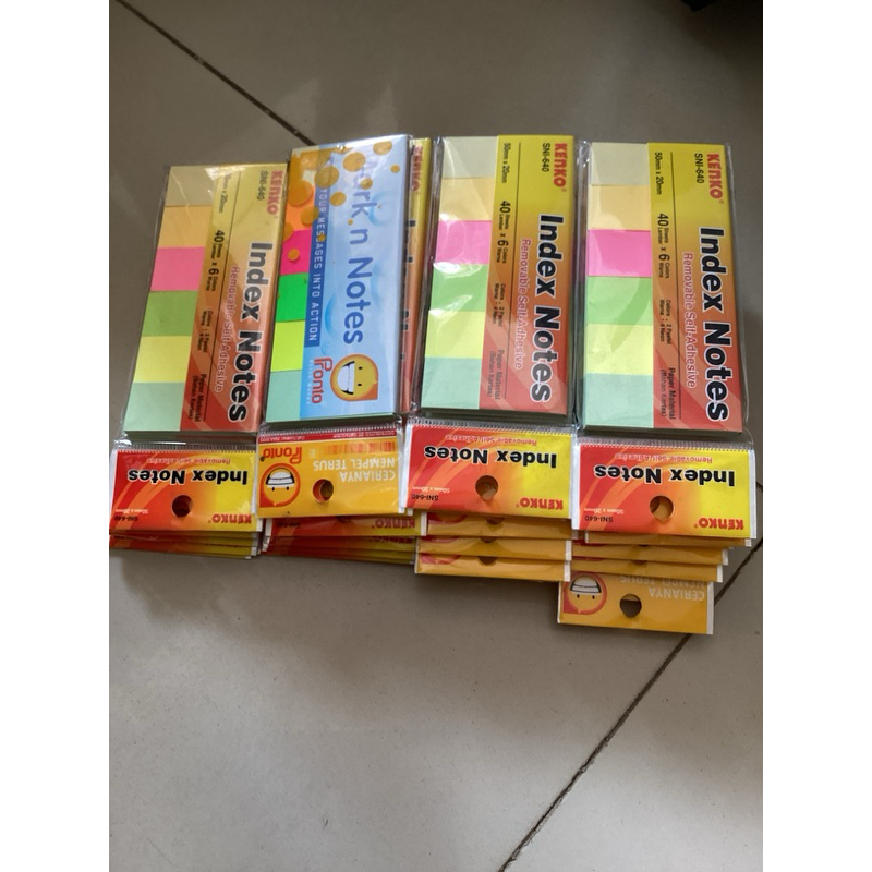 

Sticky notes kecil