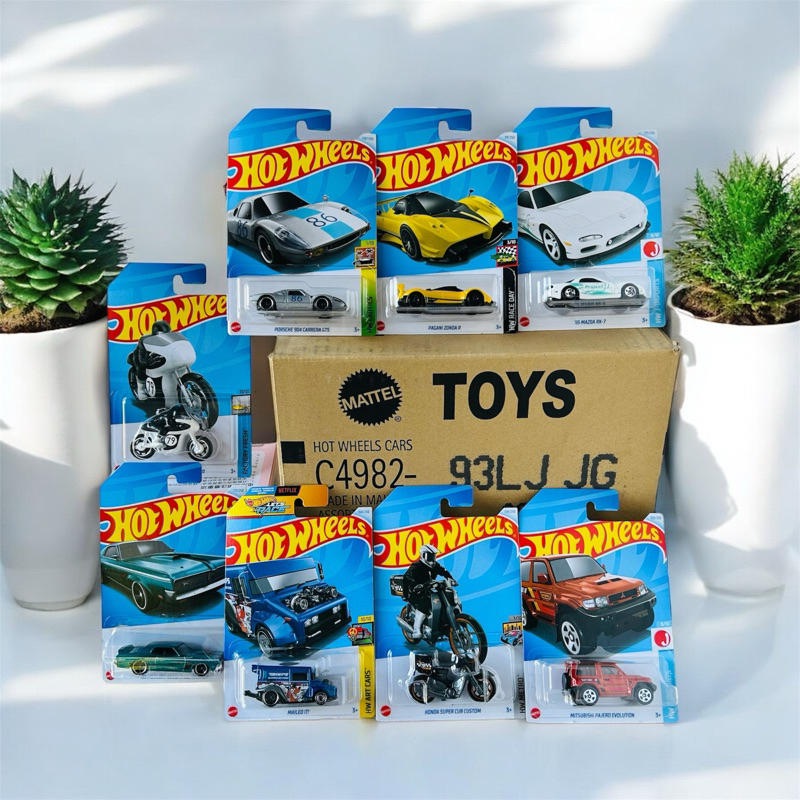 (KENZO COD)HOT WHEELS MITSUBISHI PAJERO EVOLUTION / MAZDA RX-3 / MCLAREN P1 / PORSCHE 904 CARRERA GT