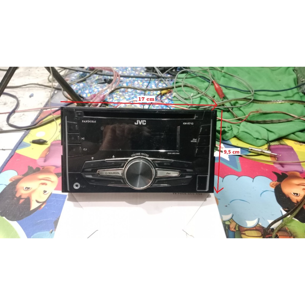 Radio Mobil Honda Brio. Head Unit Mobil Brio. Merk JVC tipe KW-R710H3. Kondisi Bekas Normal.