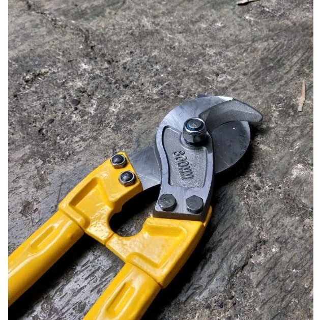 

Gunting potong kabel 32 /800 mm in quality