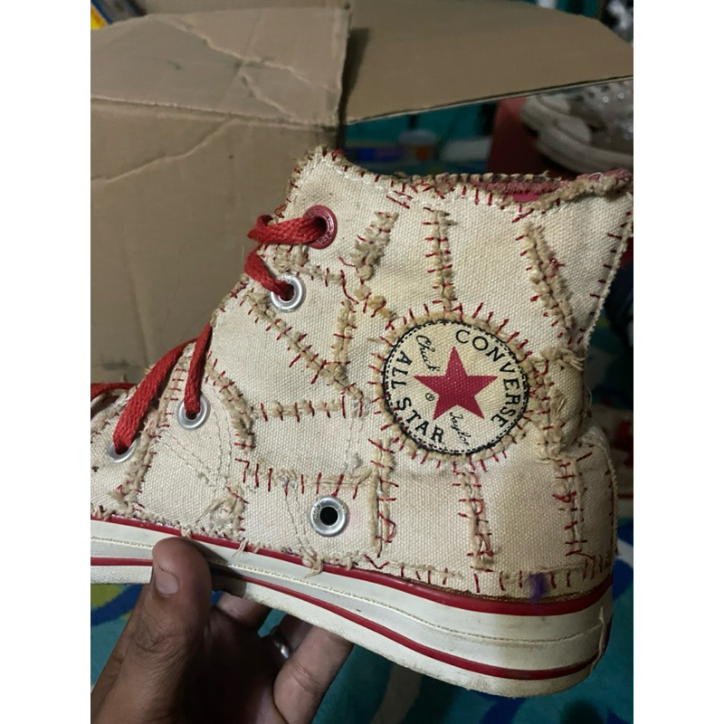 SEPATU CONVERSE RED PRODUCT LIMITED