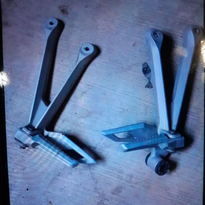 postep belakang honda cbr150r facelift tahun 2016-sekarang