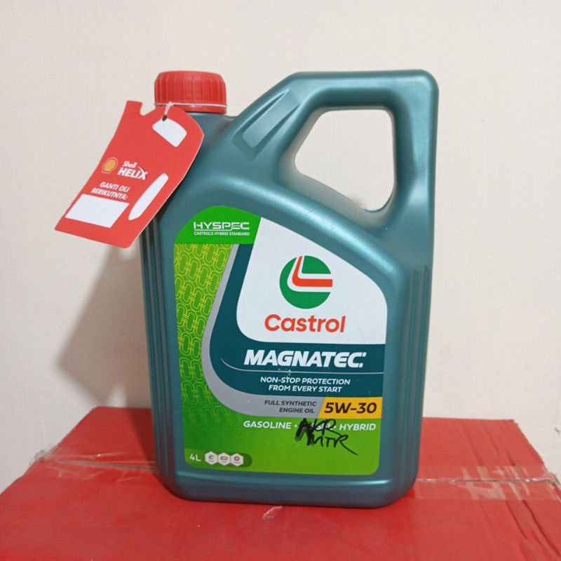 oli mesin castrol magnatec 5w/30 4Liter