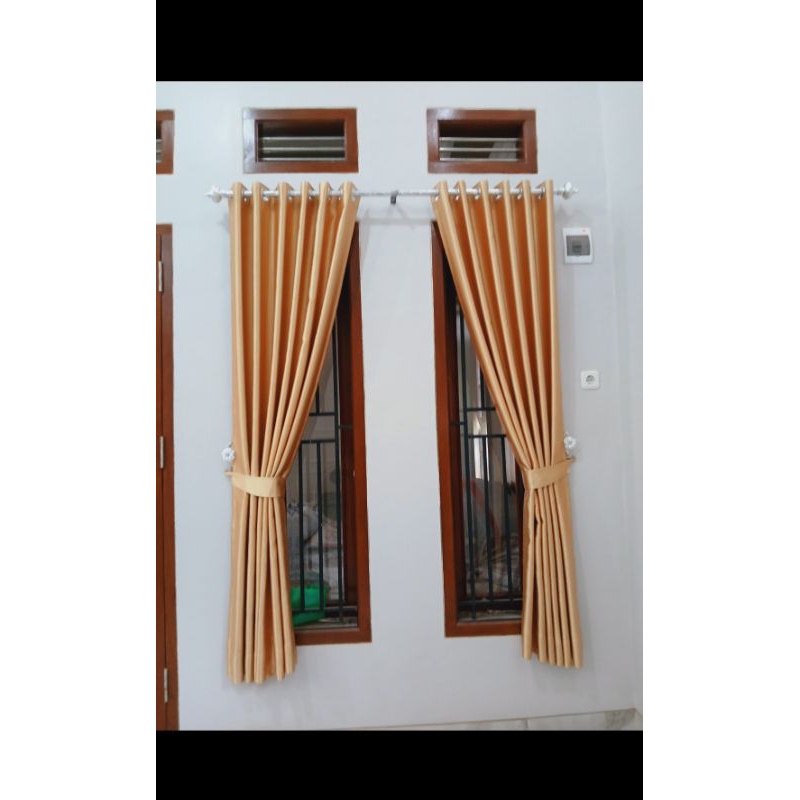 Gorden jendela ukuran 140 X 200 CM