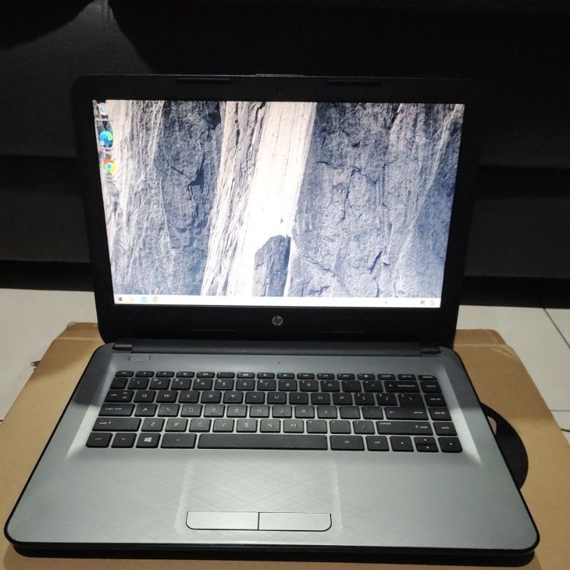 Laptop HP Notebook 14-af118au SSD 500GB RAM Upgrade 6GB Windows 10 Home