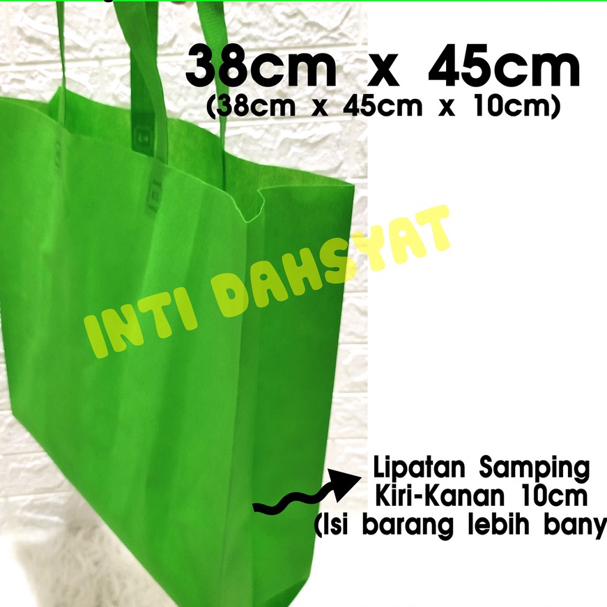 

Terlaris Tas Spunbond Goodie Bag Non Wooven Handle Lipat Samping 38x451 isi 12lembarLusin Tas Sembako Besar PALING MURAH
