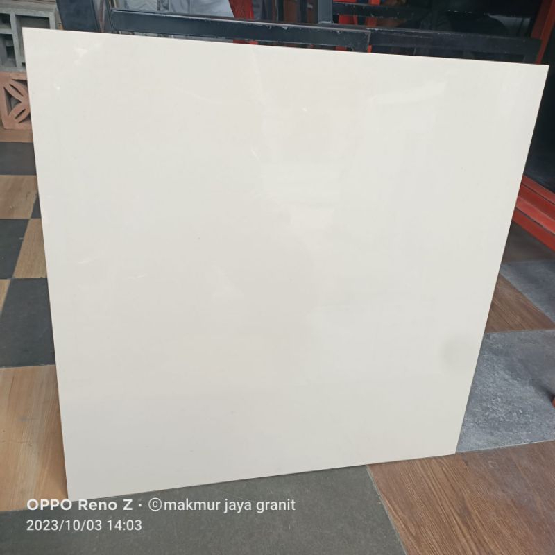Granit lantai 60x60 crem polos mat