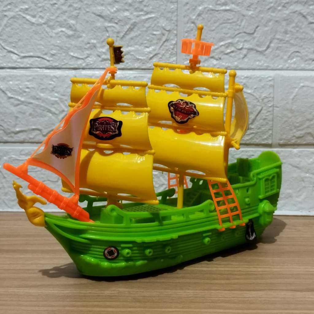 Mainan Perahu Layar Tarik Dorong Anak - Kapal Bajak Laut Kapal Pirates Of Caribbean Anak Laki Edukas