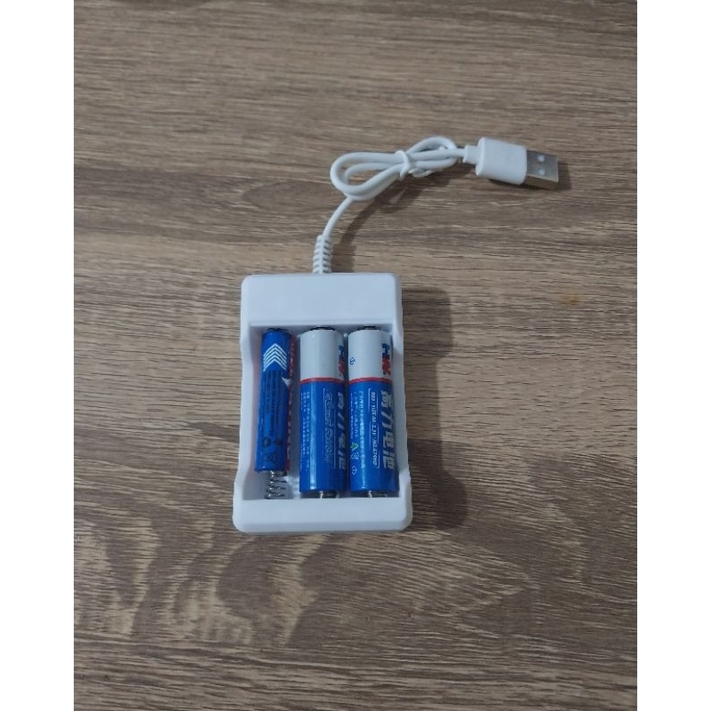 3 slot cas batre A2 A3 kabel usb charger baterai AA alat cas baterai AAA
