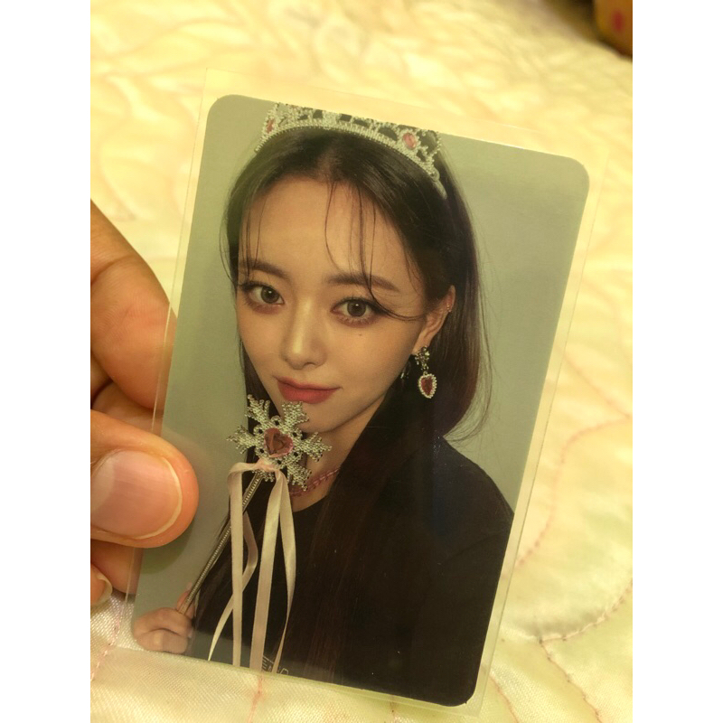 Photocard yuna itzy