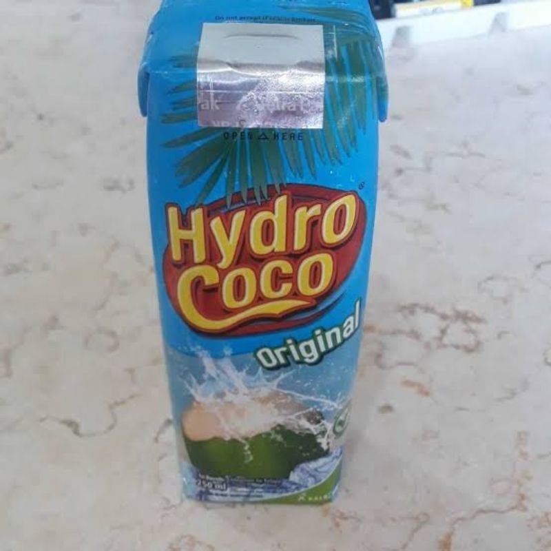 

Minuman Kelapa Hydro Coco Original 250mL dan 500mL Murah Meriah