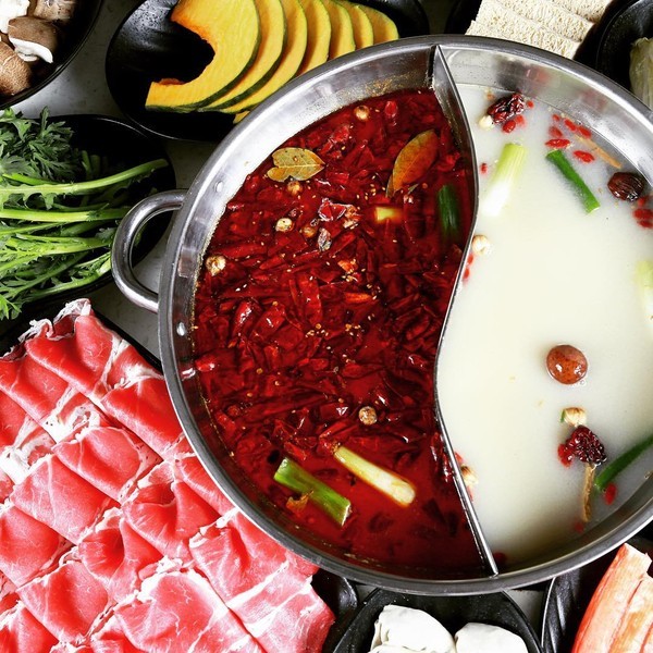 

HG Szechuan Chili Oil 300gr Minyak Cabe Cabai Dimsum Steamboat Suki Extra Pedas HALAL