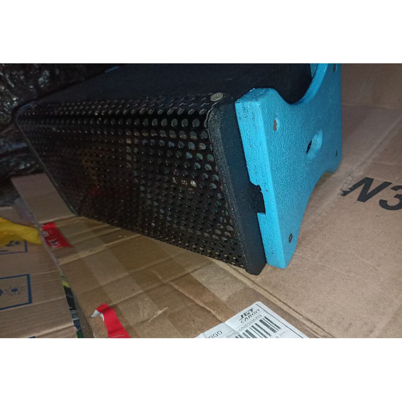 Speaker line array midel middle 4 inch perbox