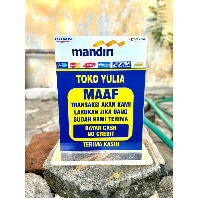 

BAHAN TEBAL BERKUALITAS AKRILIK AGEN BANK MANDIRI UKURAN 15x20CM