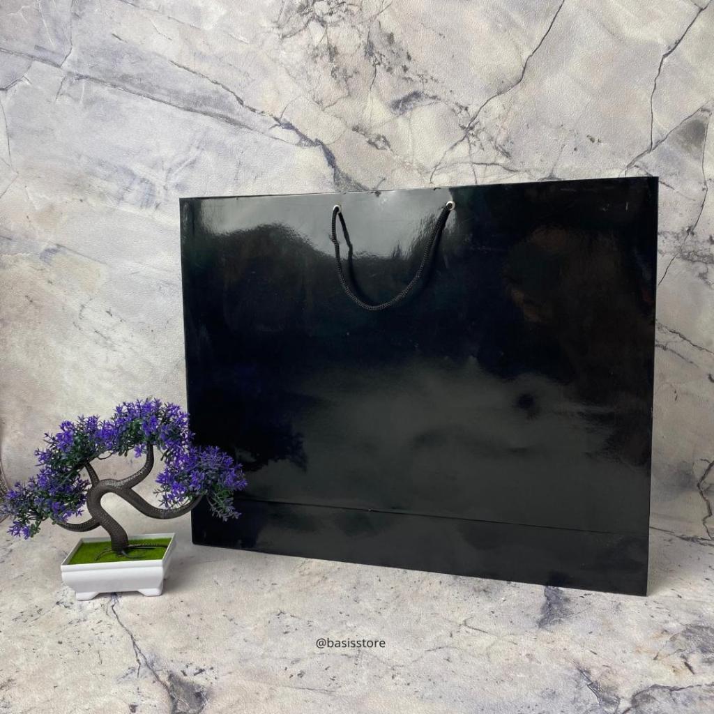 

Paper Bag Jumbo Hitam Polos 50x40x12 Paper Bag Kado Custom Wedding Tas Souvenir