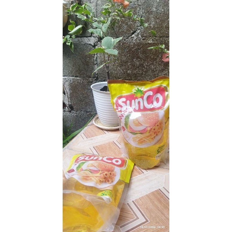 

MINYAK GORENG SUNCO 2 LITER