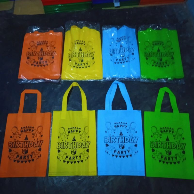 

TAS BINGKISAN SNACK ULANG TAHUN MODEL TALI