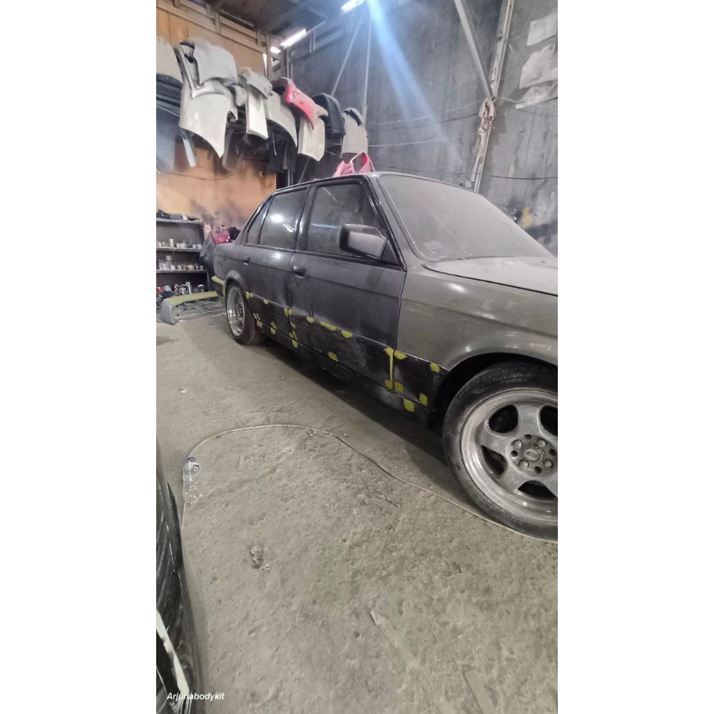 BODYKIT BMW E30 BODY KIT BMW E30