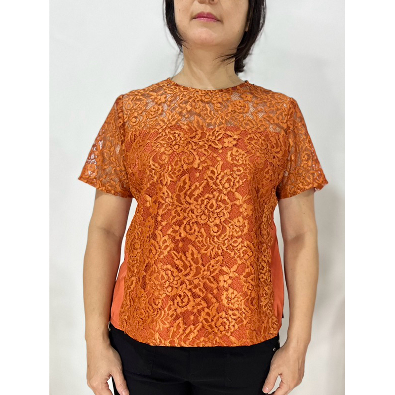 Blouse Brokat Furing Satin Orange Gold Motif Bunga Kebaya