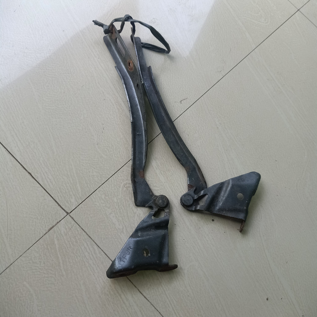 Engsel Kap Mesin Honda Jazz