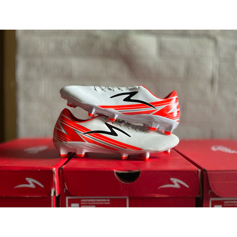SEPATU BOLA SPECS LIGHTSPEED 20 fwd Fg
