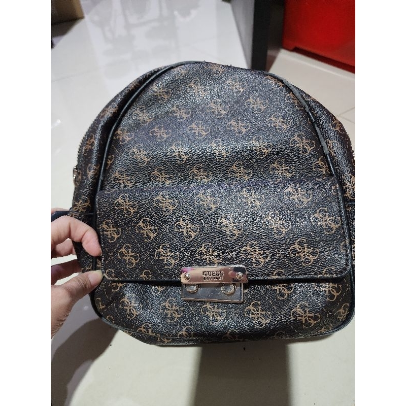 Preloved Tas Ransel kekinian Guess Ori