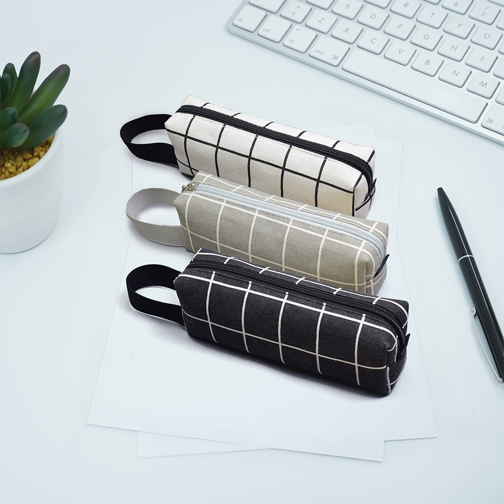 

READY GAN Mismi Flynn Pencil Case Tempat Pensil Sekolah Motif Checker Stylish PC5F