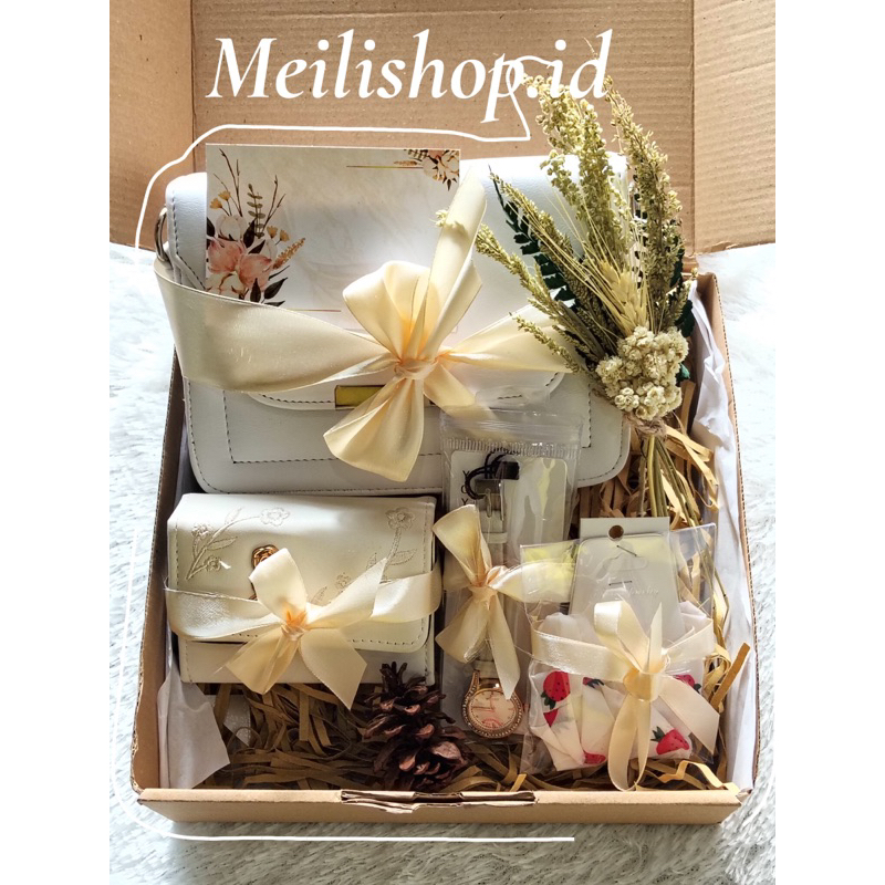 

IDE KADO UNTUK PACAR DAN TEMAN CEWEK SUPER RECOMEND DAN BEBAS REQUEST by meilishop