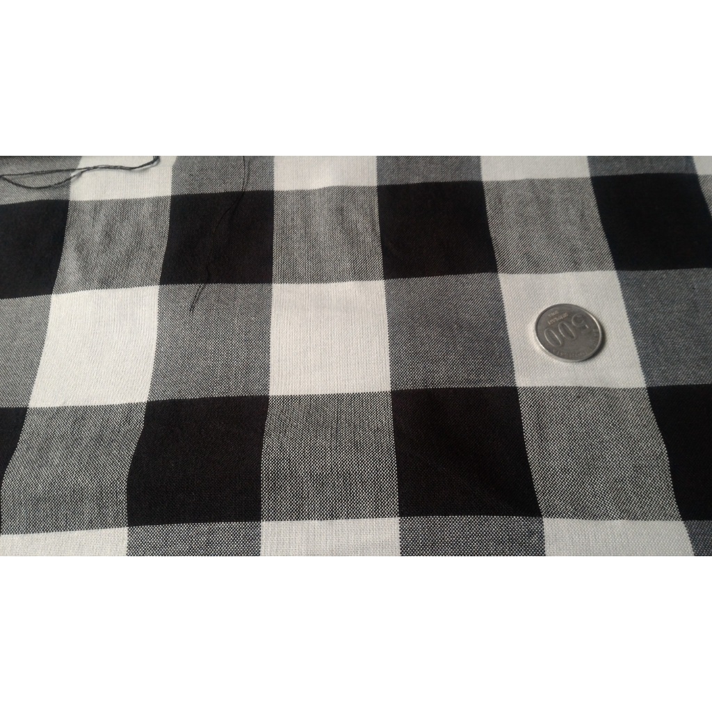Kain Kotak Kotak Catur Hitam Putih Poleng Bali Motif Lengkap