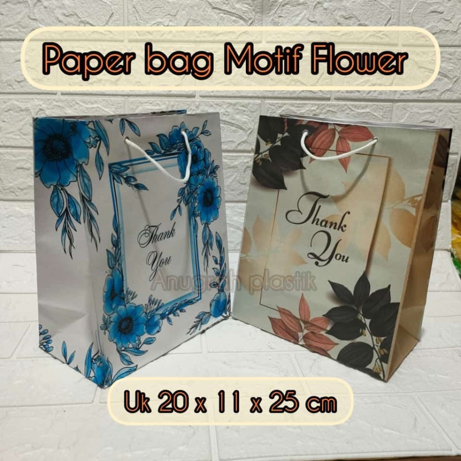 

Paper bag Motif Flower / tas kertas motif uk 20 x 11 x 25 cm PER LUSIN