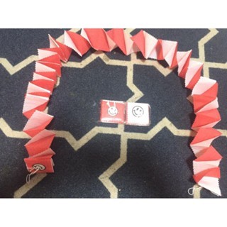 

Kertas krep merah putih zig zag / hiasan 17 agustus krep merah putih / dekorasi hut ri