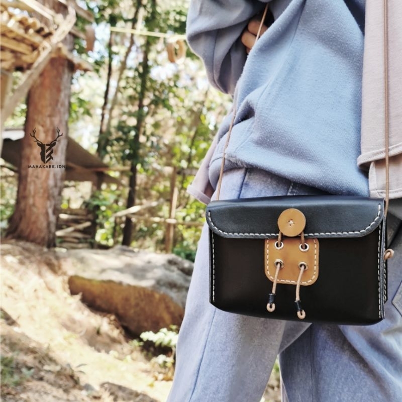 TAS WANITA KULIT - Sling bag wanita - Kulit sapi asli / Tas Hp Wanita / Tas Kulit sapi asli - Muat u